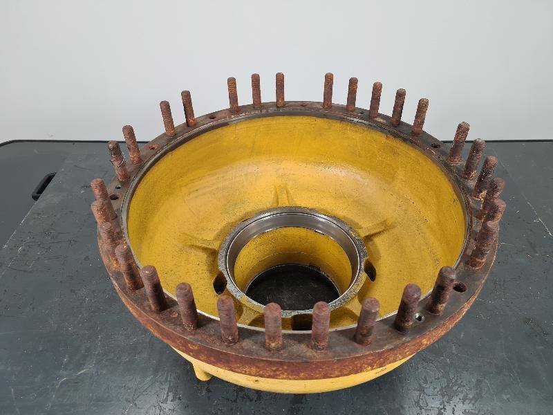 Used Wheel Hub for Komatsu WF550